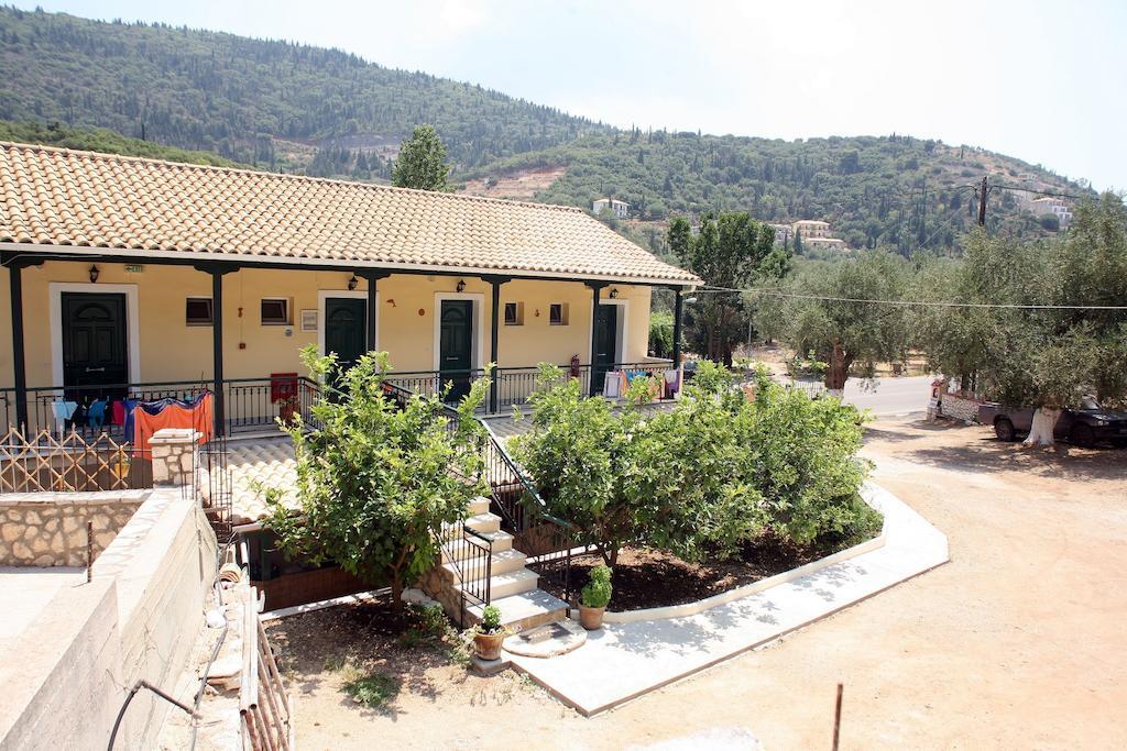 Marathes Studios Agios Nikitas Exterior photo