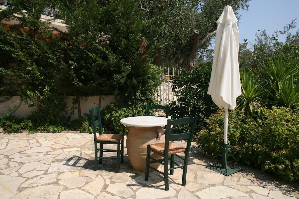 Marathes Studios Agios Nikitas Exterior photo