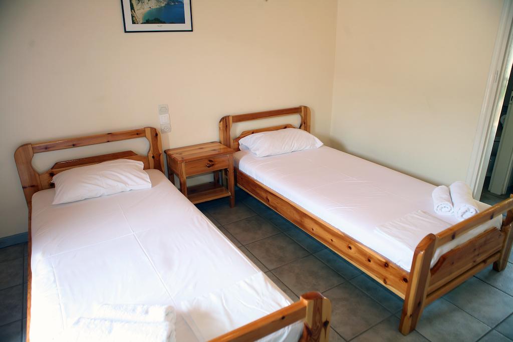 Marathes Studios Agios Nikitas Room photo
